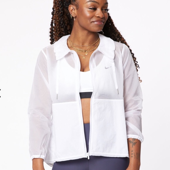 SOLD Lululemon Translu Anorak - Picture 2 of 14